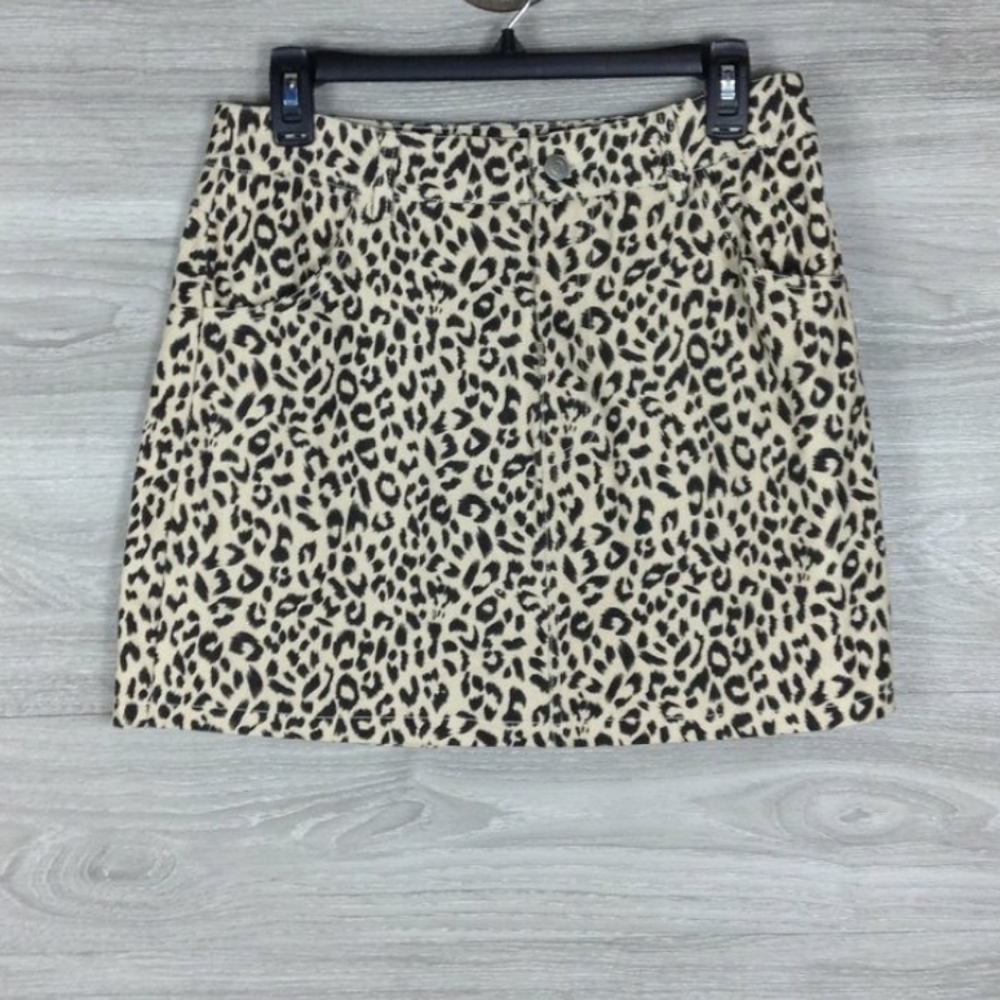Know One Cares Leopard Mini Skirt - Picture 2 of 3